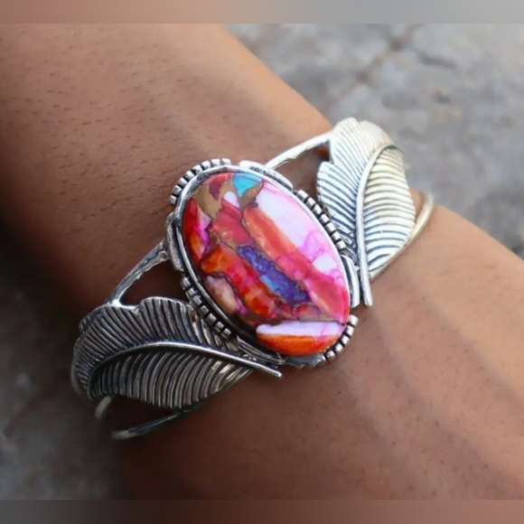 2 For $25 NEW! Silver Feather Bracelet with Multicolor Stone NWT! - Picture 3 of 3